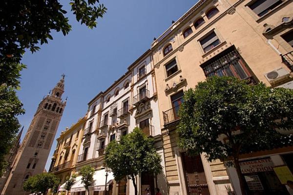 Cathedral Apartment Welcome Wheelchairs 6 Pax Σεβίλλη Εξωτερικό φωτογραφία