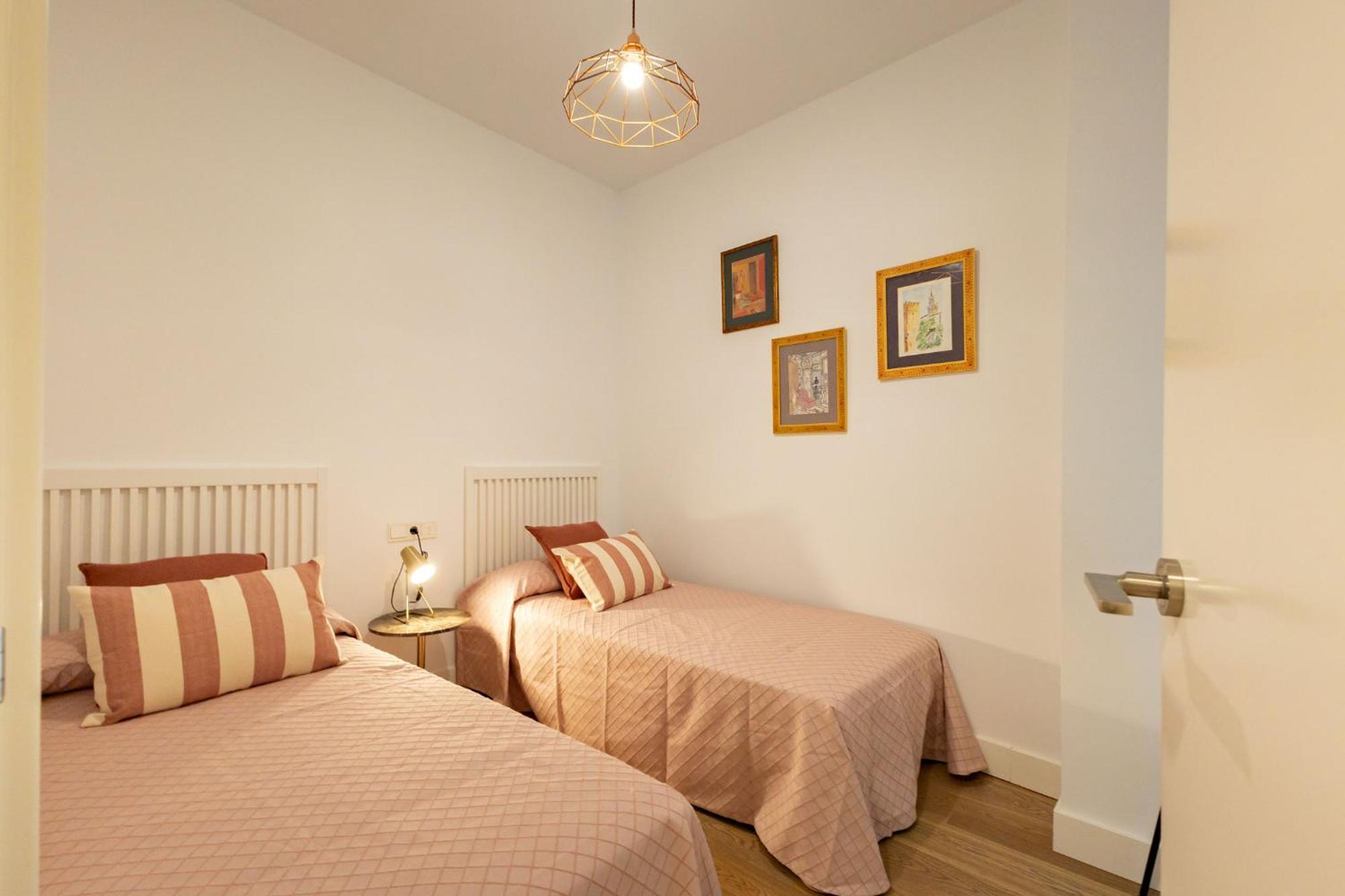 Cathedral Apartment Welcome Wheelchairs 6 Pax Σεβίλλη Εξωτερικό φωτογραφία