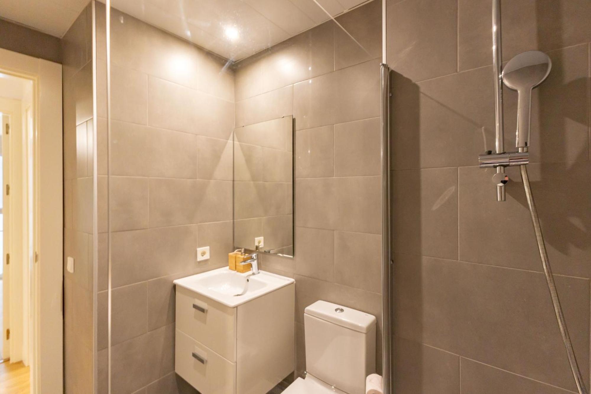 Cathedral Apartment Welcome Wheelchairs 6 Pax Σεβίλλη Εξωτερικό φωτογραφία